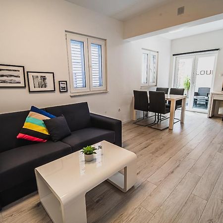 Downtown Park Apartments With Balcony Vodice Buitenkant foto