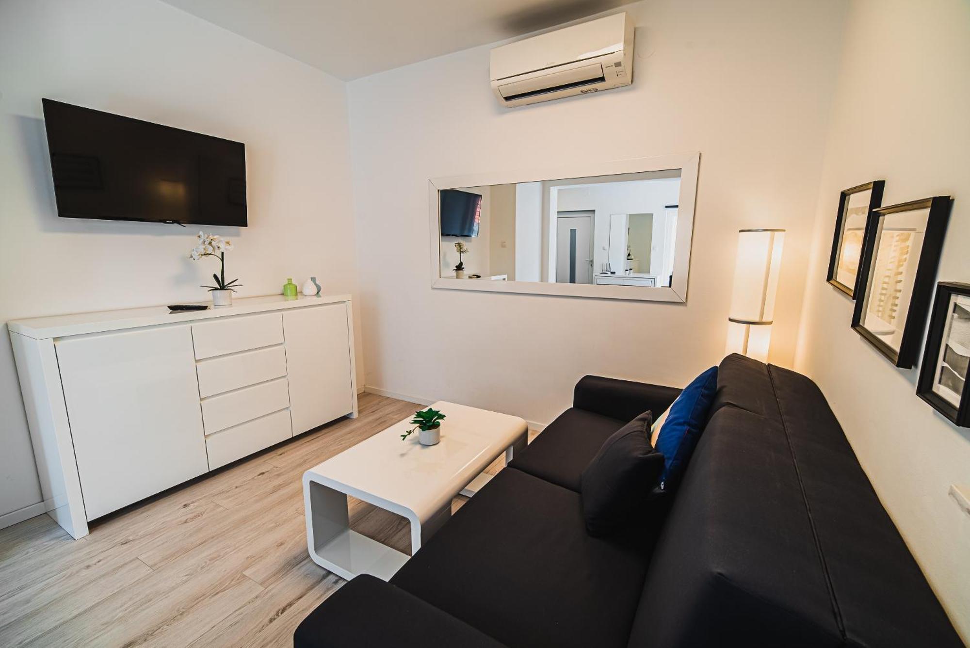 Downtown Park Apartments With Balcony Vodice Kamer foto