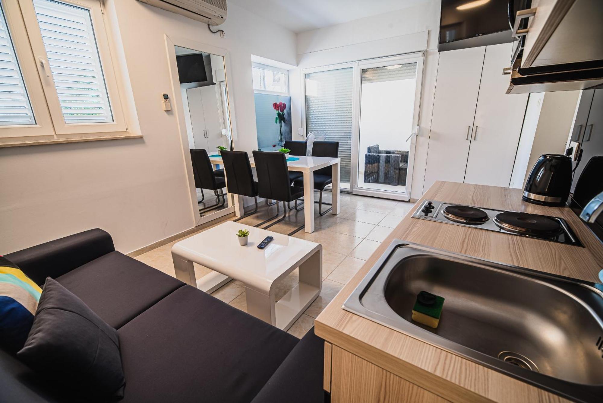 Downtown Park Apartments With Balcony Vodice Kamer foto