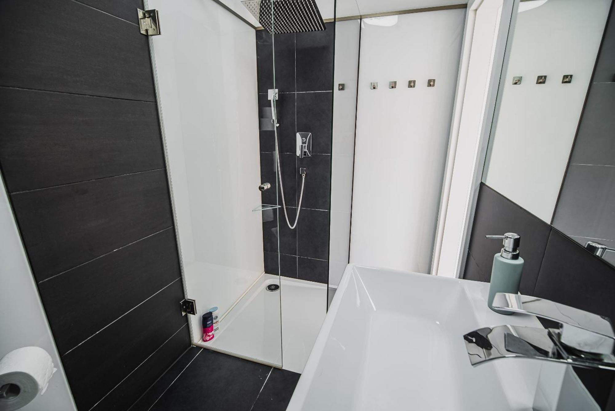 Downtown Park Apartments With Balcony Vodice Kamer foto