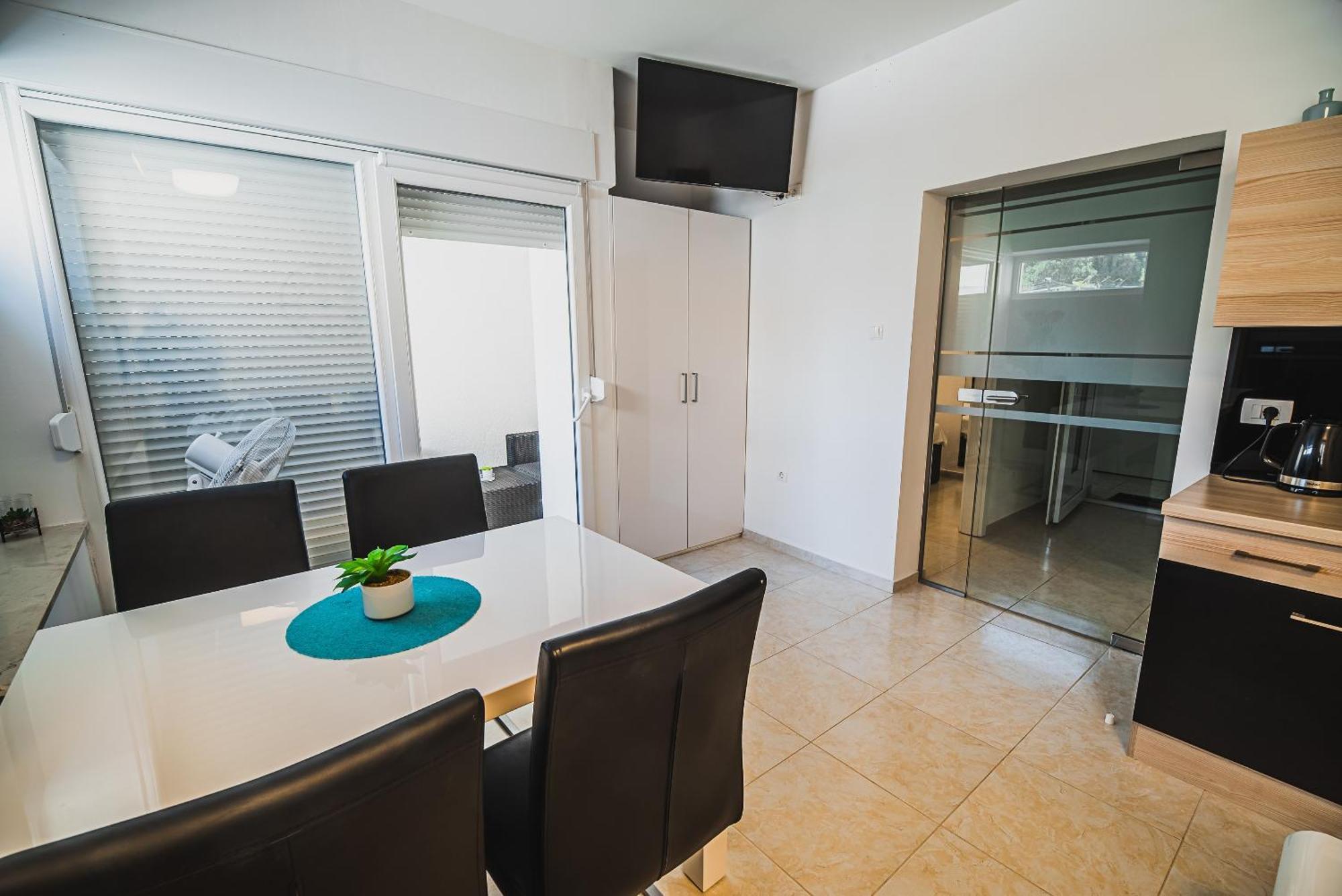 Downtown Park Apartments With Balcony Vodice Kamer foto
