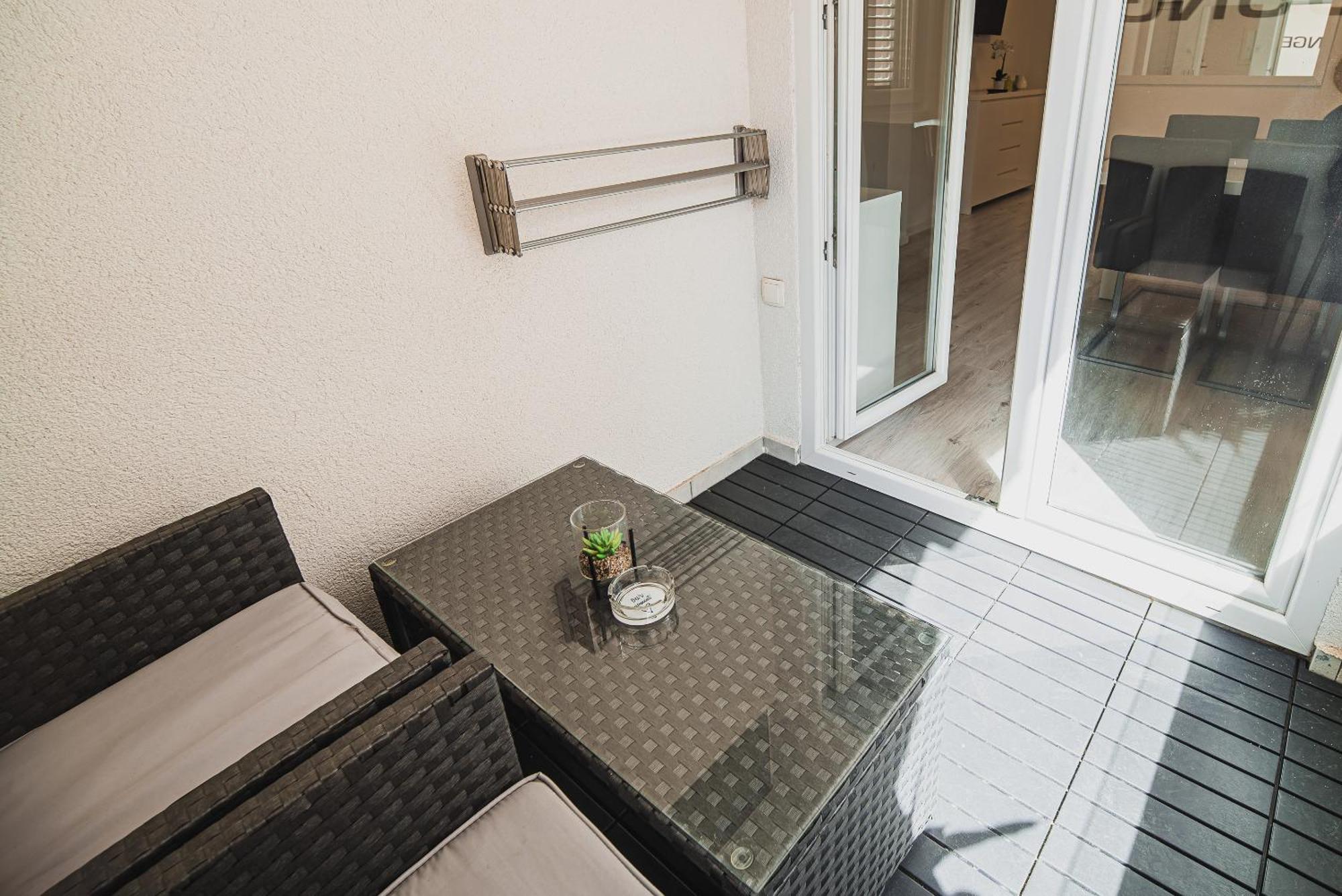 Downtown Park Apartments With Balcony Vodice Kamer foto