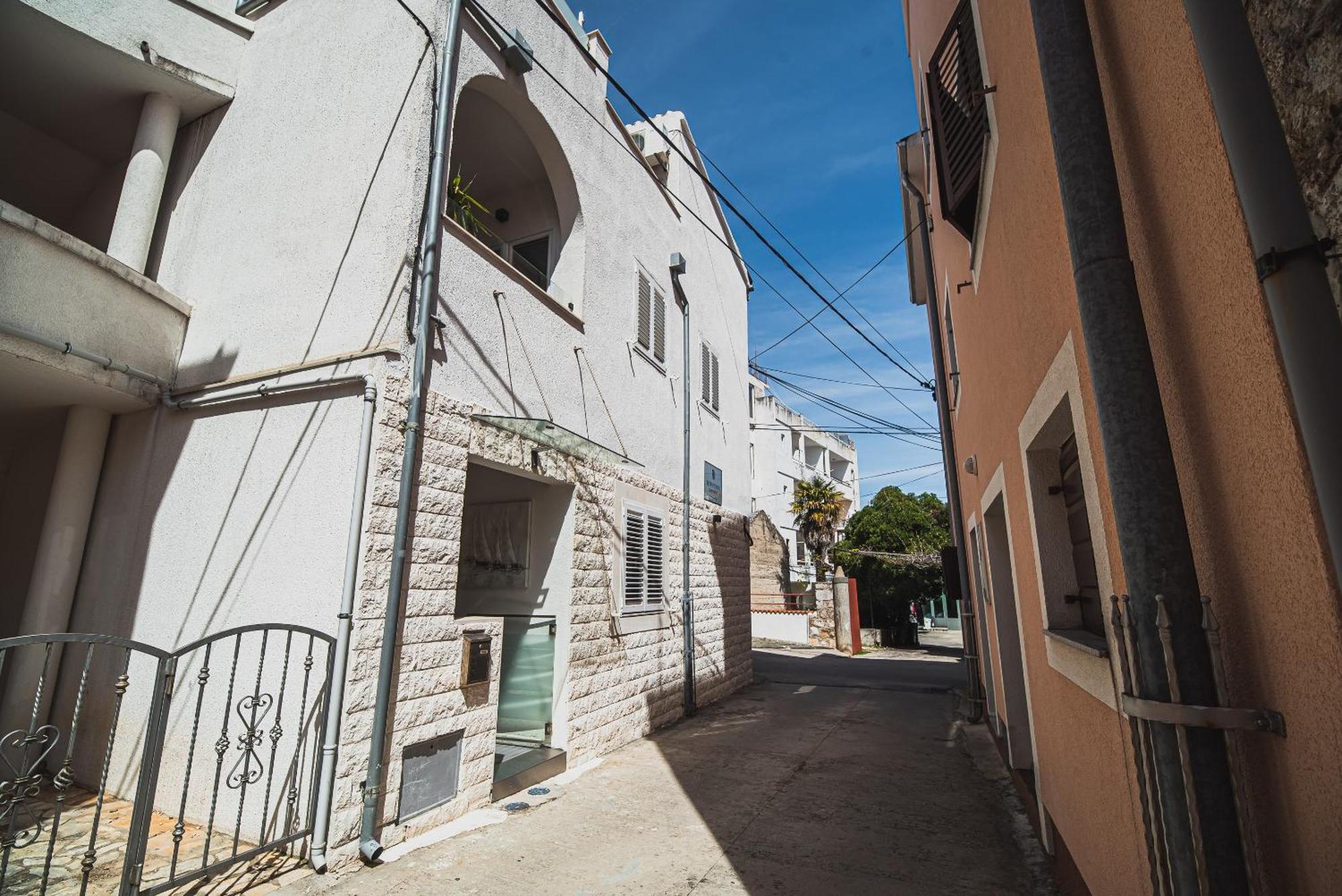 Downtown Park Apartments With Balcony Vodice Kamer foto